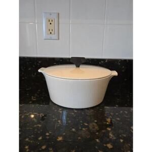 Vintage 2 1/2 qt Corning Ware Buffet Server w/ Lid